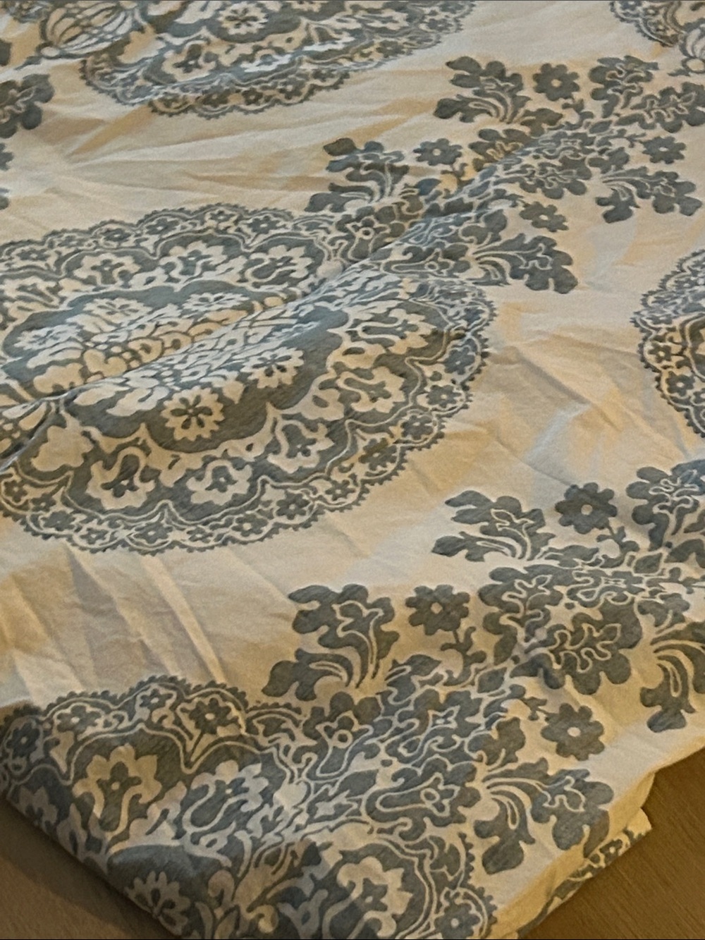 👑 Pottery Barn Lucianna medallion TWIN duvet cover